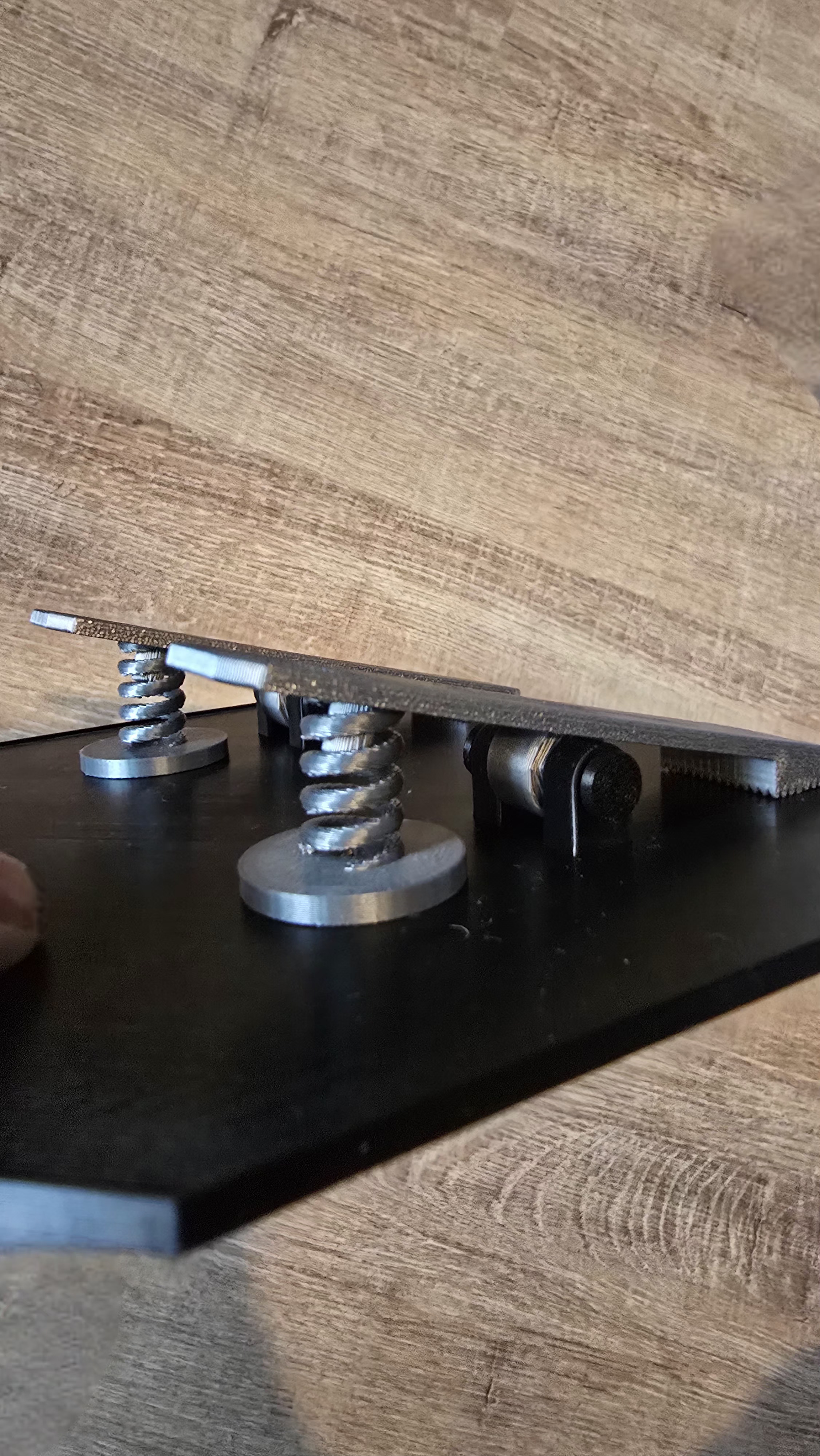 Miniatura 3 do modelo 3D SOLDERING DESK