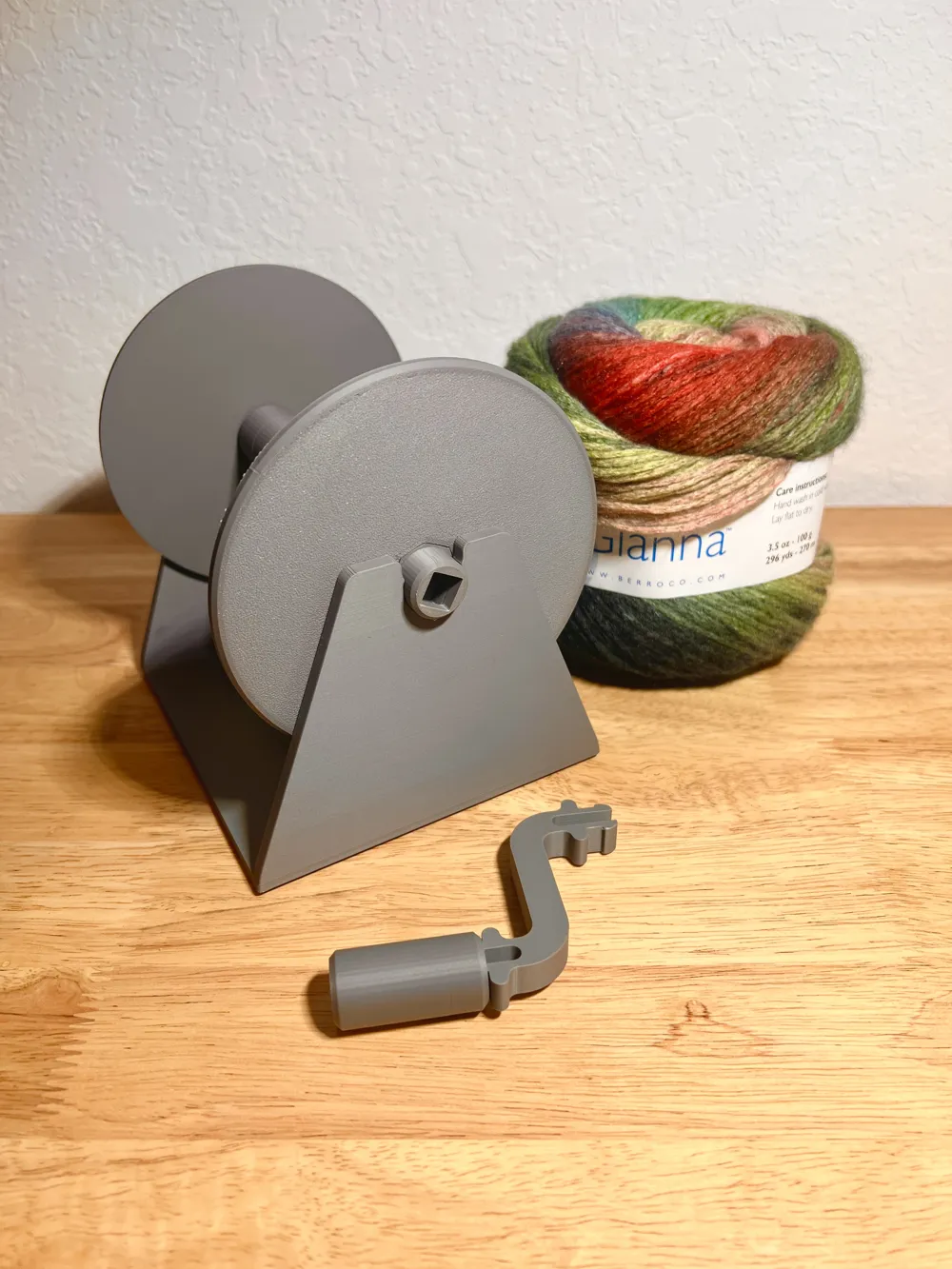 Hand-Crank Spool Winder Stand | Yarn - Rope - Cord - Free 3D Print ...