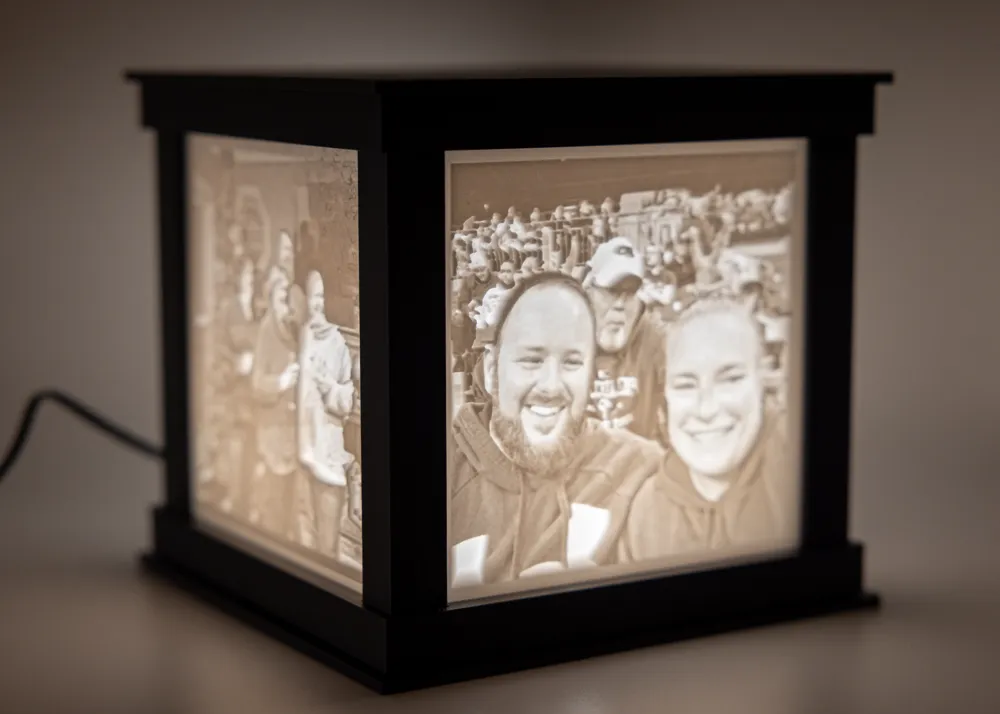 Miniatura 4 do modelo 3D Square Lithophane Light Box