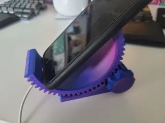 Tilt Phone Stand V2.0 with gap for charging cable