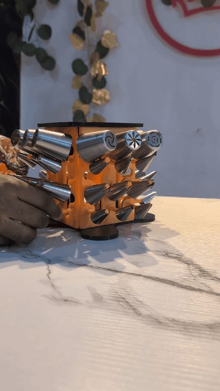 Vertical Spinning Cake Nozzle Holder