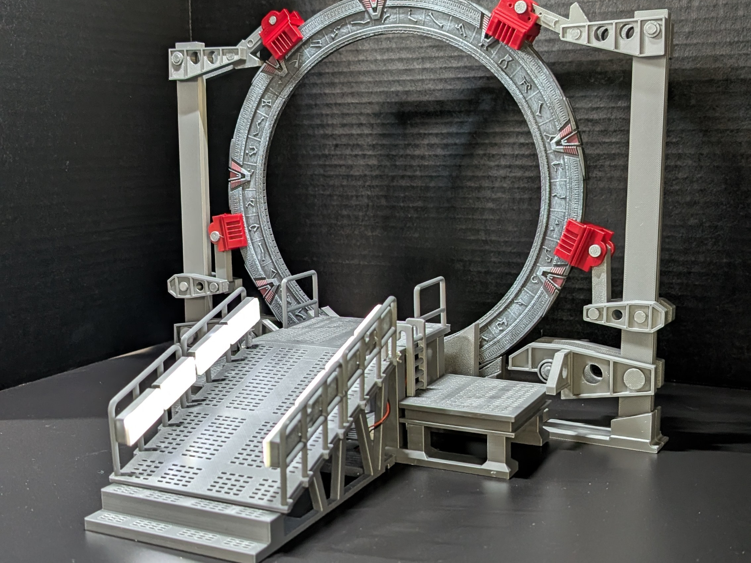 Stargate SGC Ramp (Master Replica Stargate)