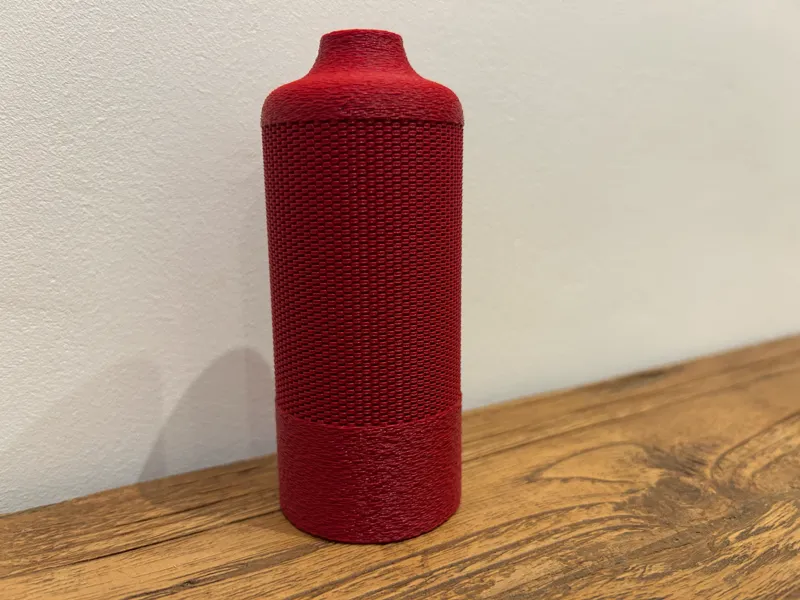 Small modern woven vase 12cm