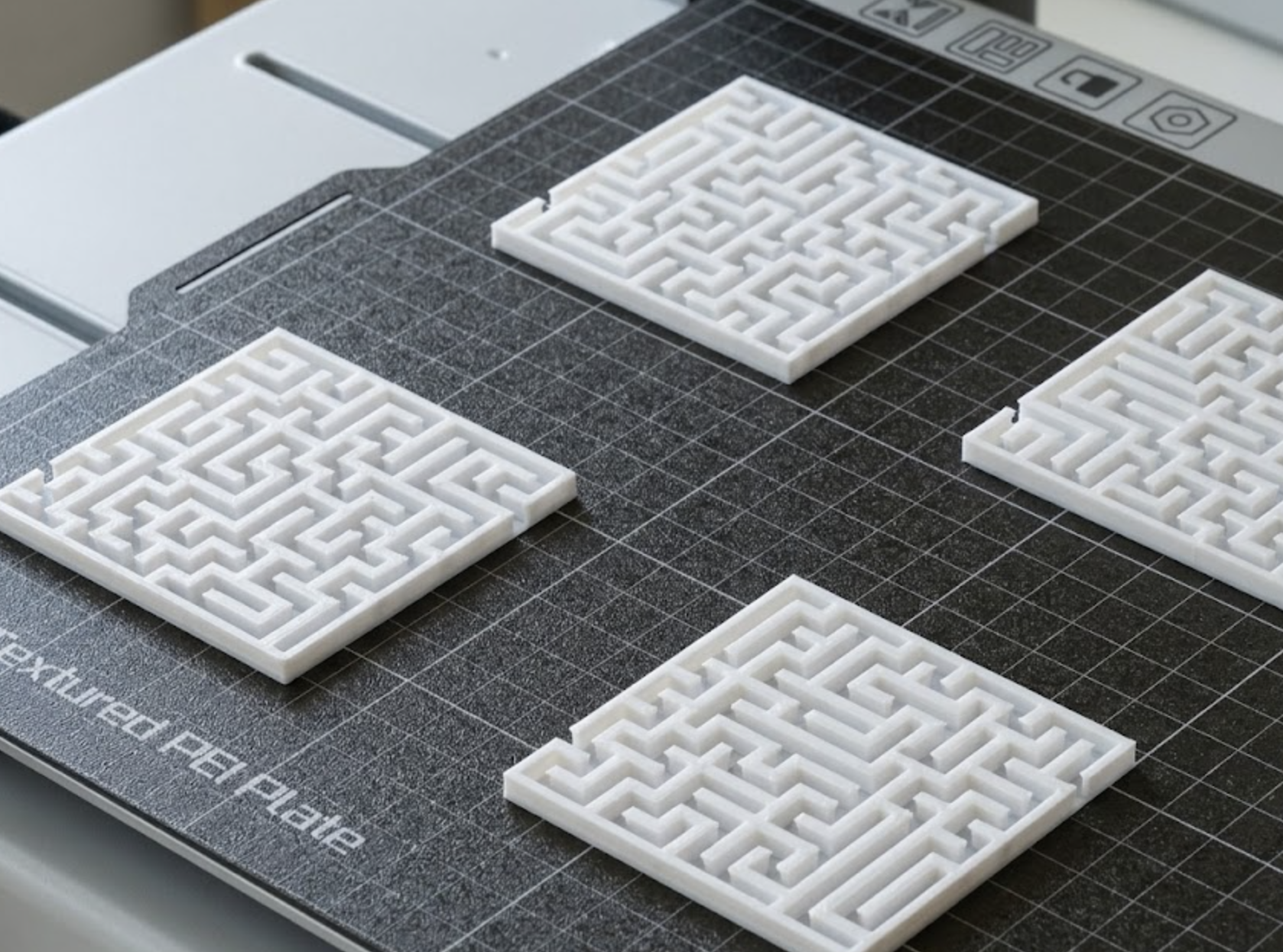 Miniatura 4 do modelo 3D 可换棋盘迷宫，益智玩具，便携好收纳，打印友好，无限棋盘支持，