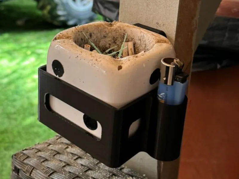 Wall Mount Ashtray Holder with Clipper slot