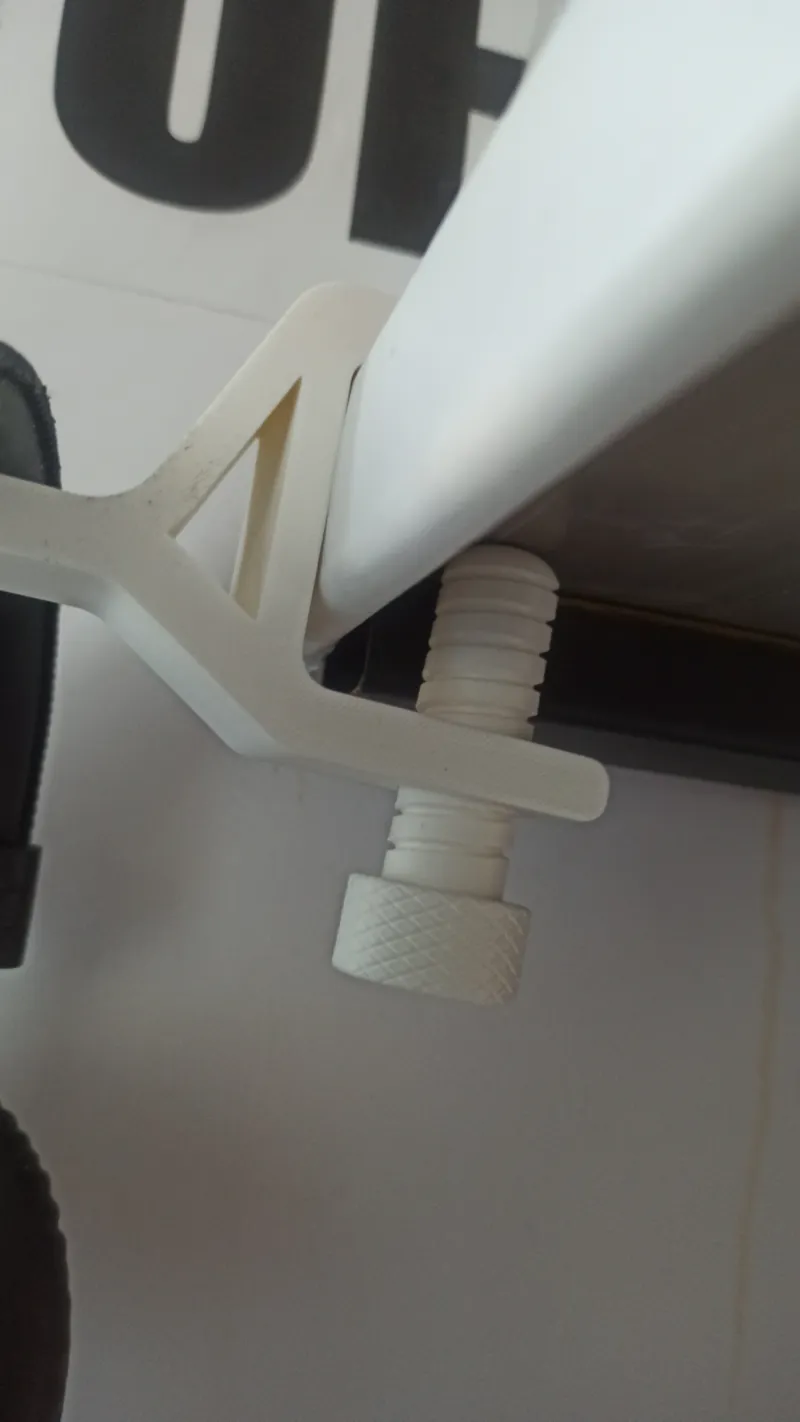 Headphone holder