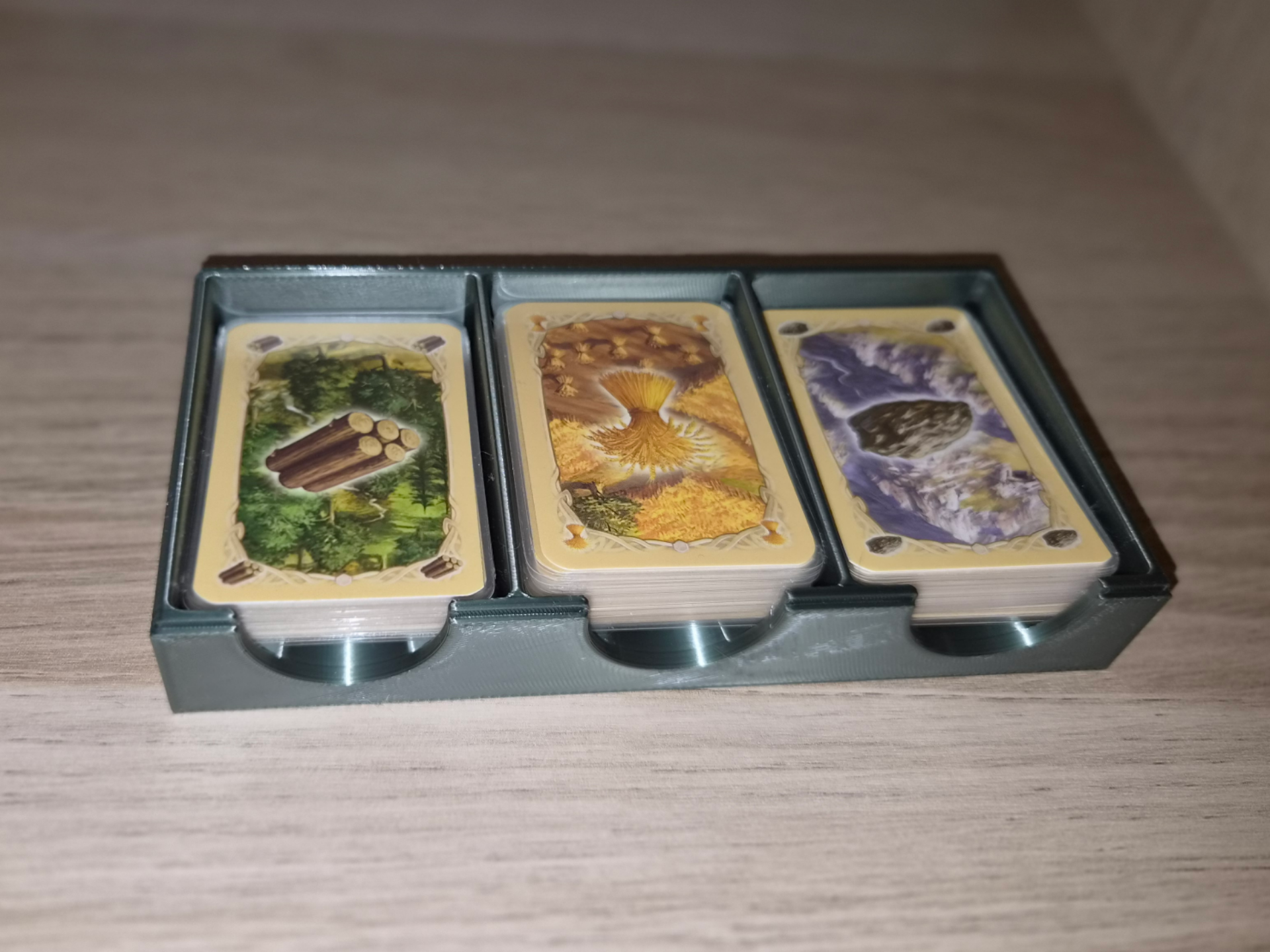 Catan Karten Box ideal für laminierte Karten