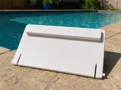 Customizable Pool Skimmer Door