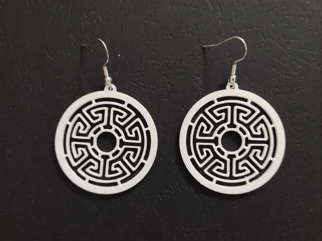 Labyrinth Whispers – Earrings