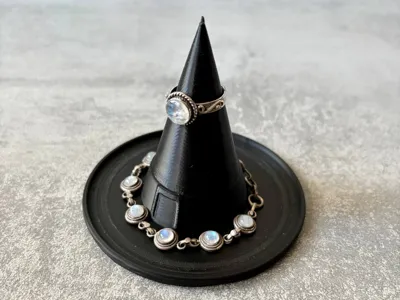 Witch hat jewelry and ring case