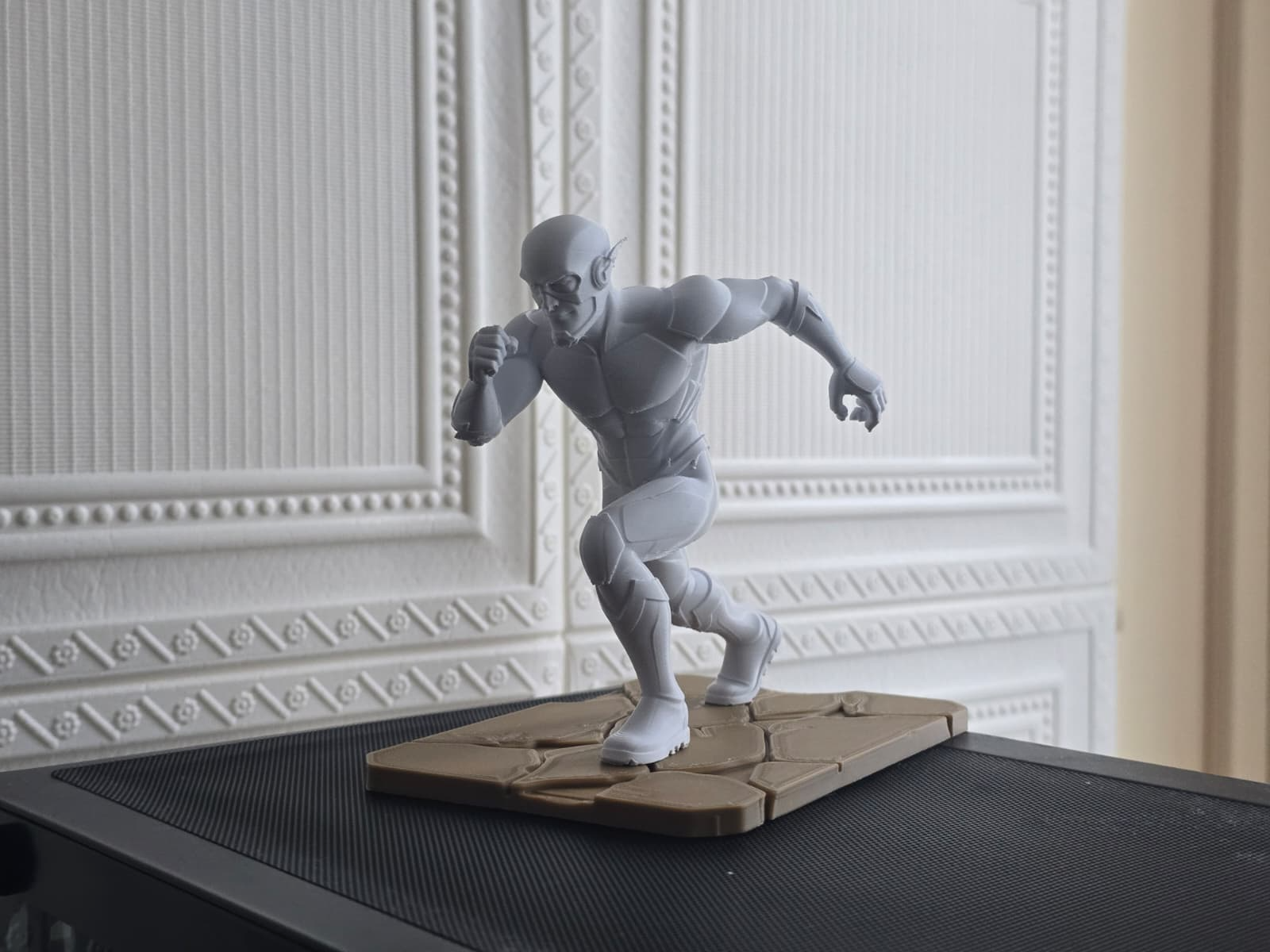 The Flash – Dynamic Running Statue