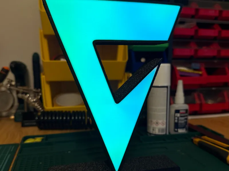 Lampara Logo Giant