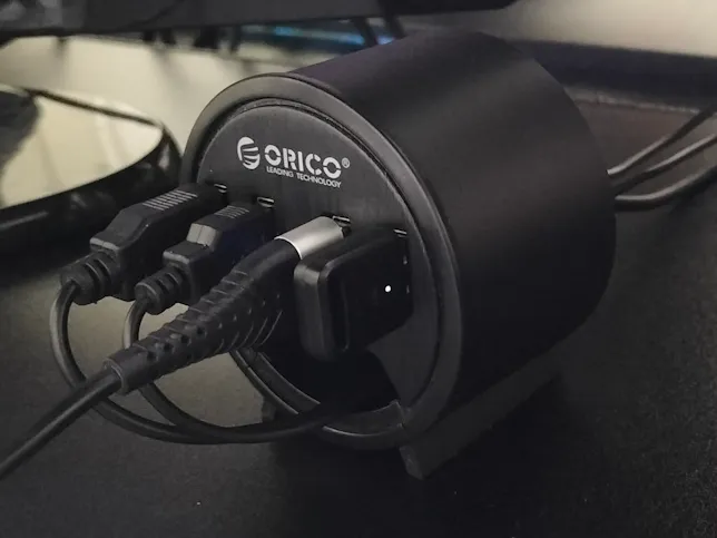 Desk Grommet Hole for USB Hub 