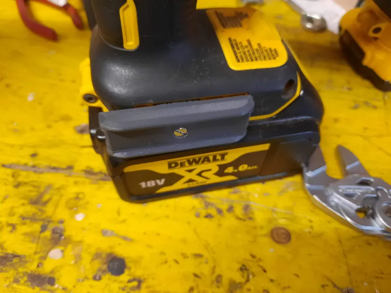 Dewalt magnetic bits/screws holder