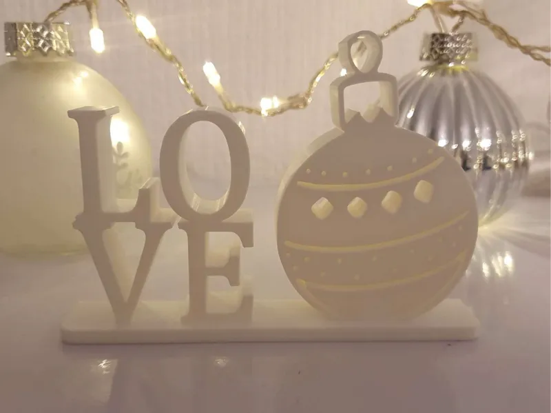 Bauble Themed Love Sign 4