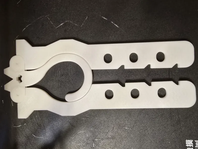 Print in place coat hanger
