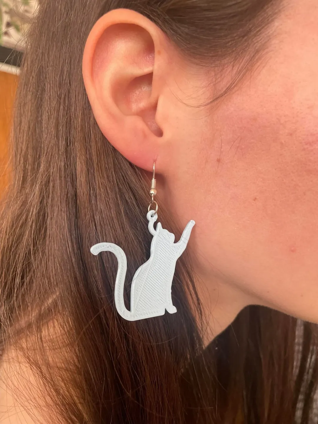 earring cat view 2