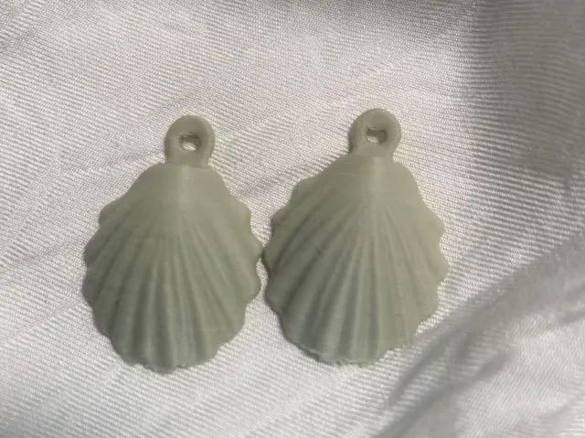 立体贝壳耳环