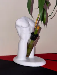 Pot pour bambou avec socle sculpté — photo 1