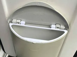 Caravan/mobilehome trash can part