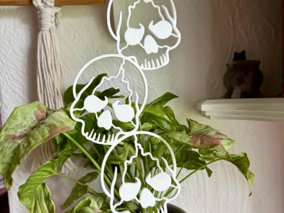 Stacked Skull Trellis