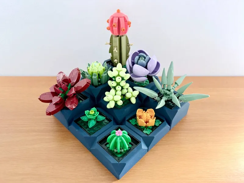 Ultimate LEGOs 10309 Succulents Stand