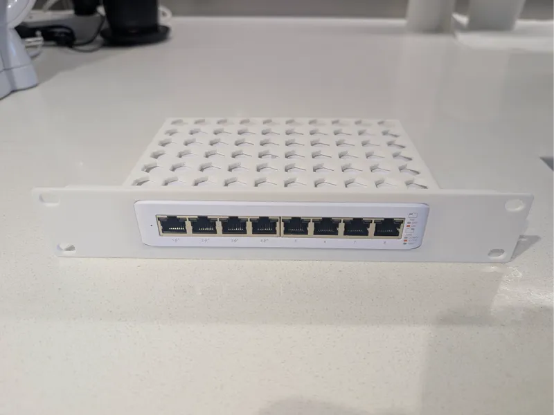 10" Rack Mount for Unifi USW Lite 8 PoE Switch