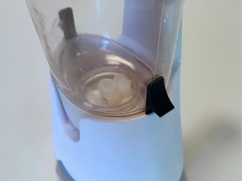 Sagrotan No-Touch Dispenser Bottle Detach Tool