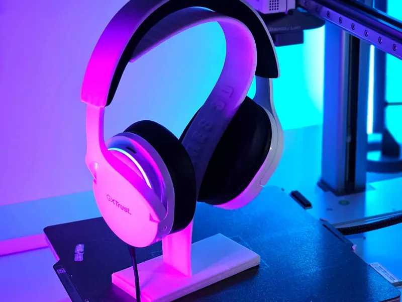 Headphones stand
