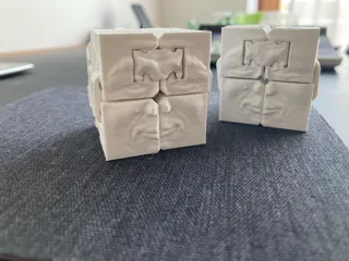 Cube infini fidget tête étrange