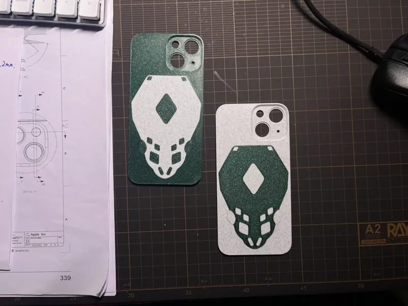 iPhone13mini磁吸背板蛇年特制版（双色版）