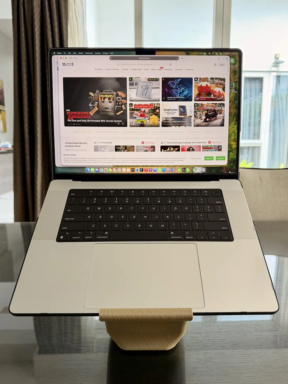 Support D'ordinateur Portable Pliable Et Invisible - 2 Pieds, Soulève Le Clavier Pour Une Meilleure Ergonomie Et Ventilation - Noir/Argent