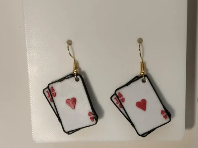 Pendientes cartas de póker corazones