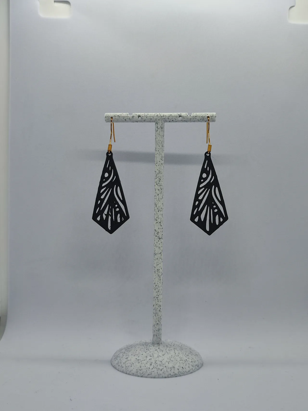 Aretes Talisman view 2