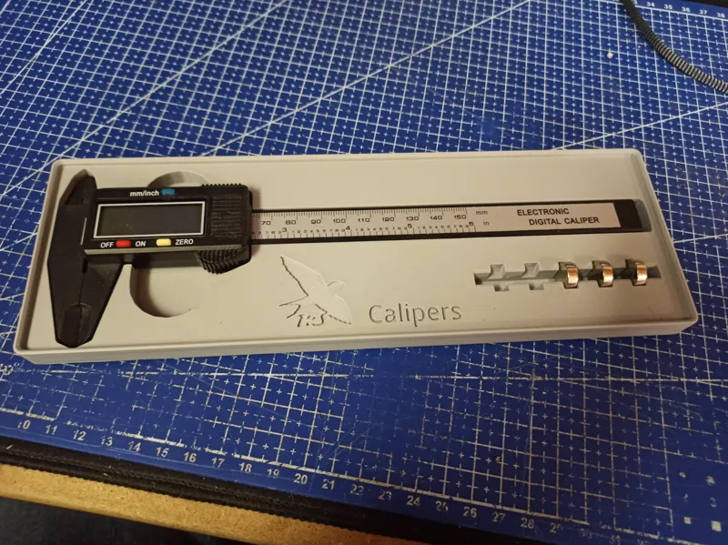Gridfinity Bin for CF Plastic Caliper