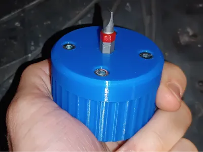 Hand screwdriver for small bits