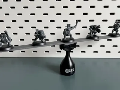 Priming holder for paintning handle