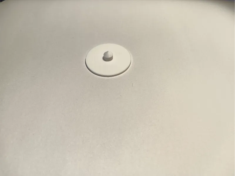 Cricket run-up marker - less than 5 grams
