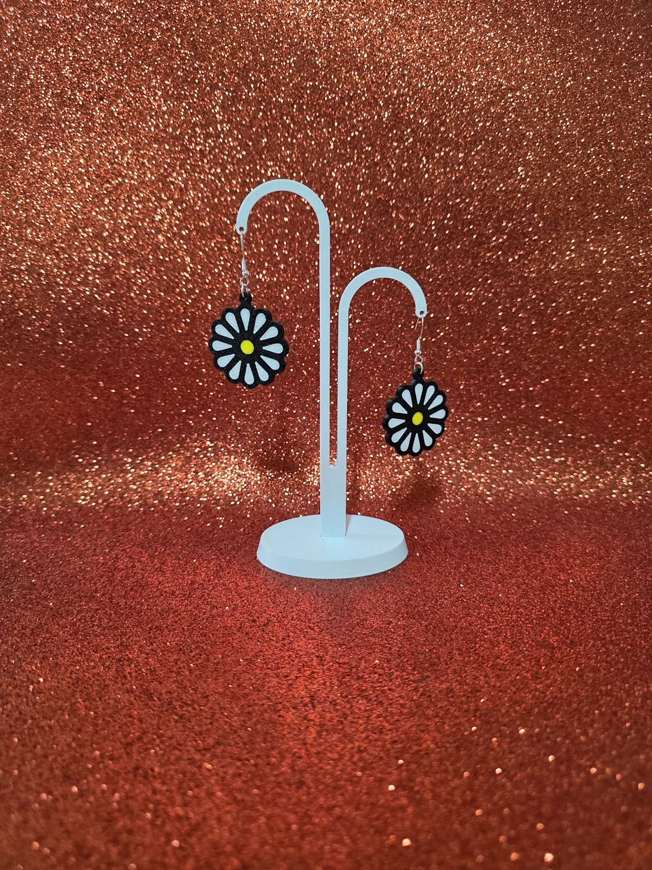 Round daisy earrings view 3