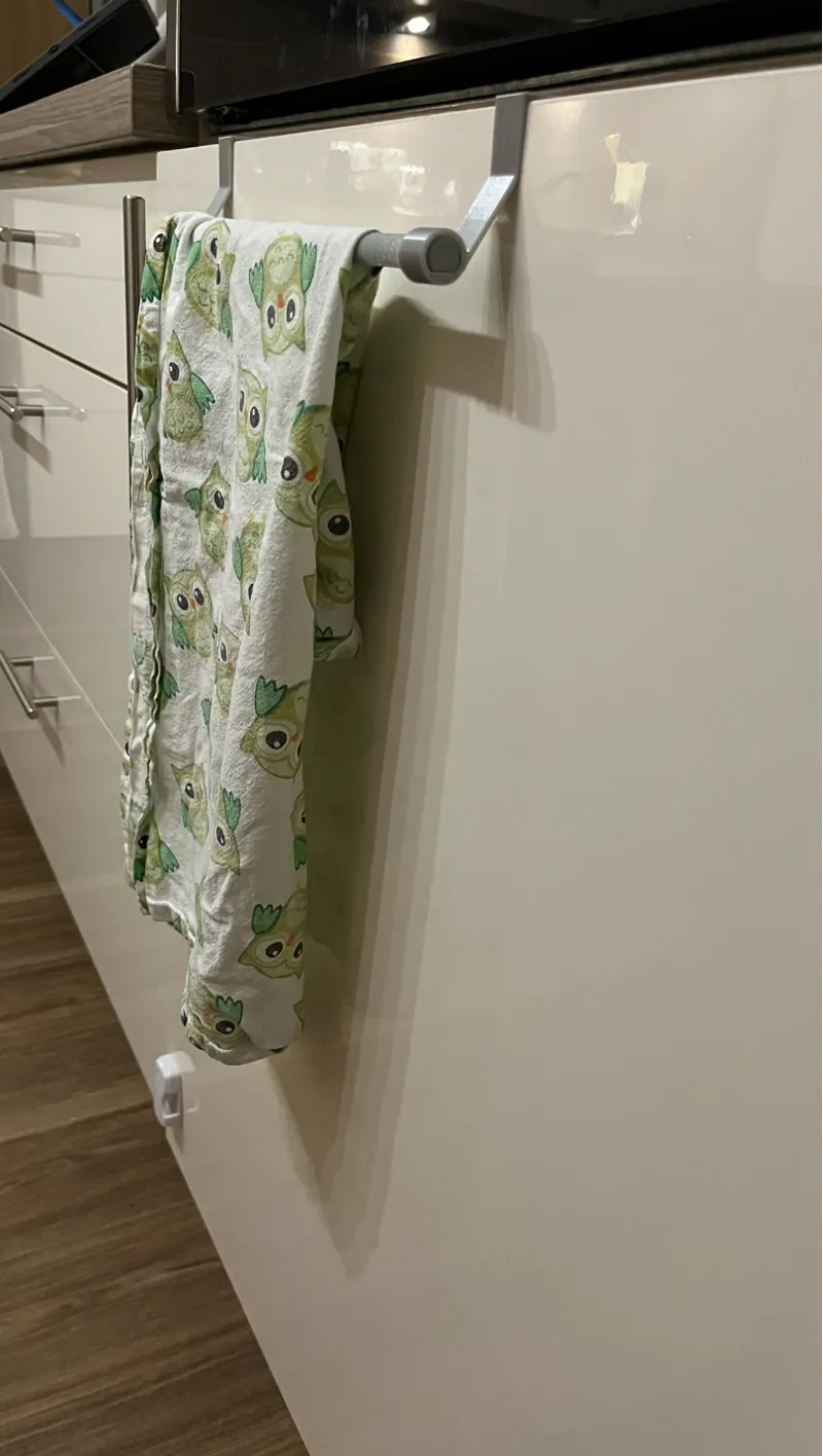 Towel holder