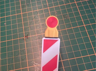 Warning light for warning barriers 1/10