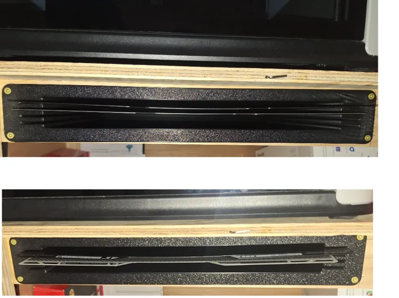 Under Workbench mounted buildplate holder