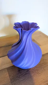 Vase Wave aux courbes ondulantes — photo 7