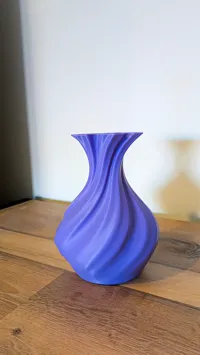 Vase Wave aux courbes ondulantes — photo 3
