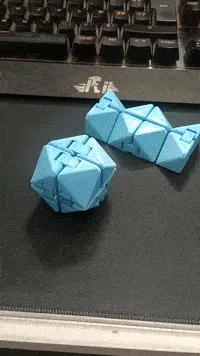 Infinity triangle cube fidget toy view 2