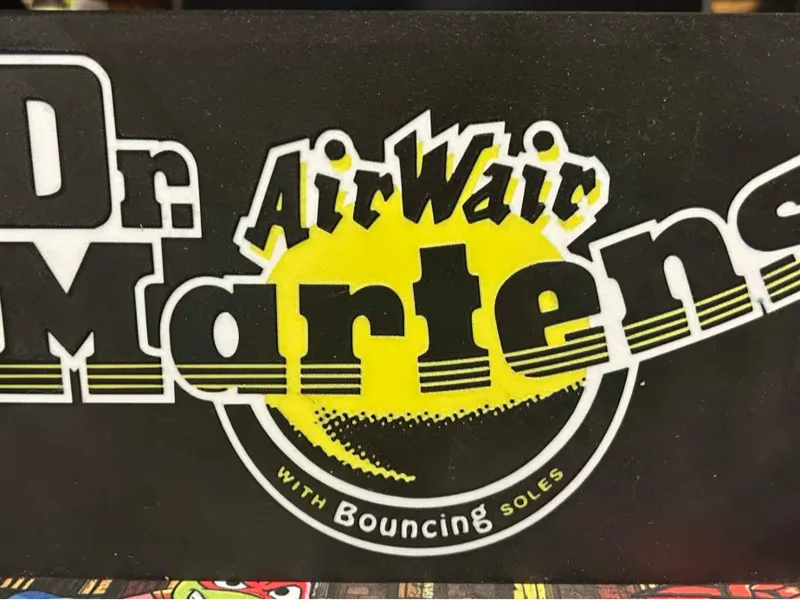 Dr Martens Lightbox 