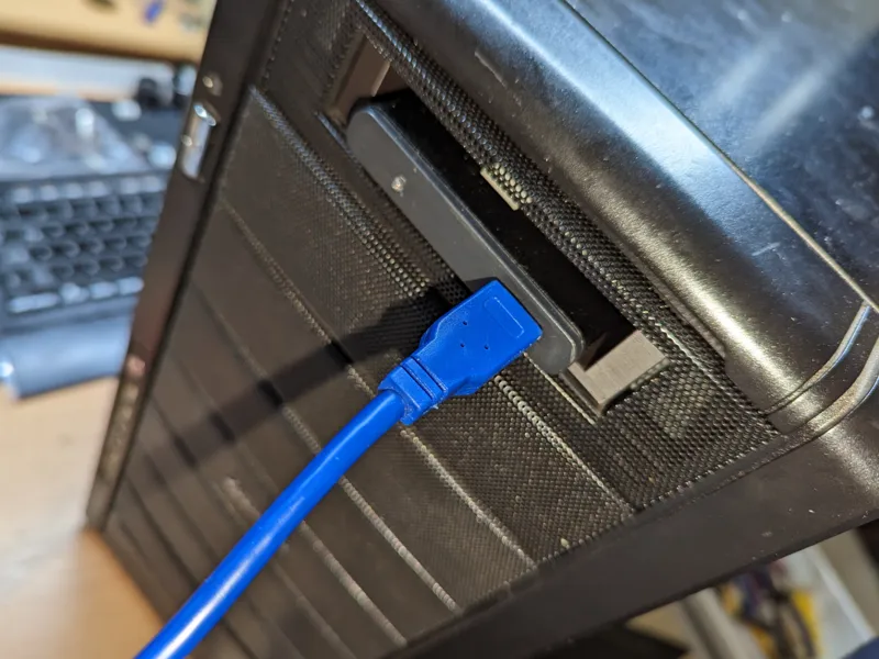 Mobile HDD / SSD im PC-Case