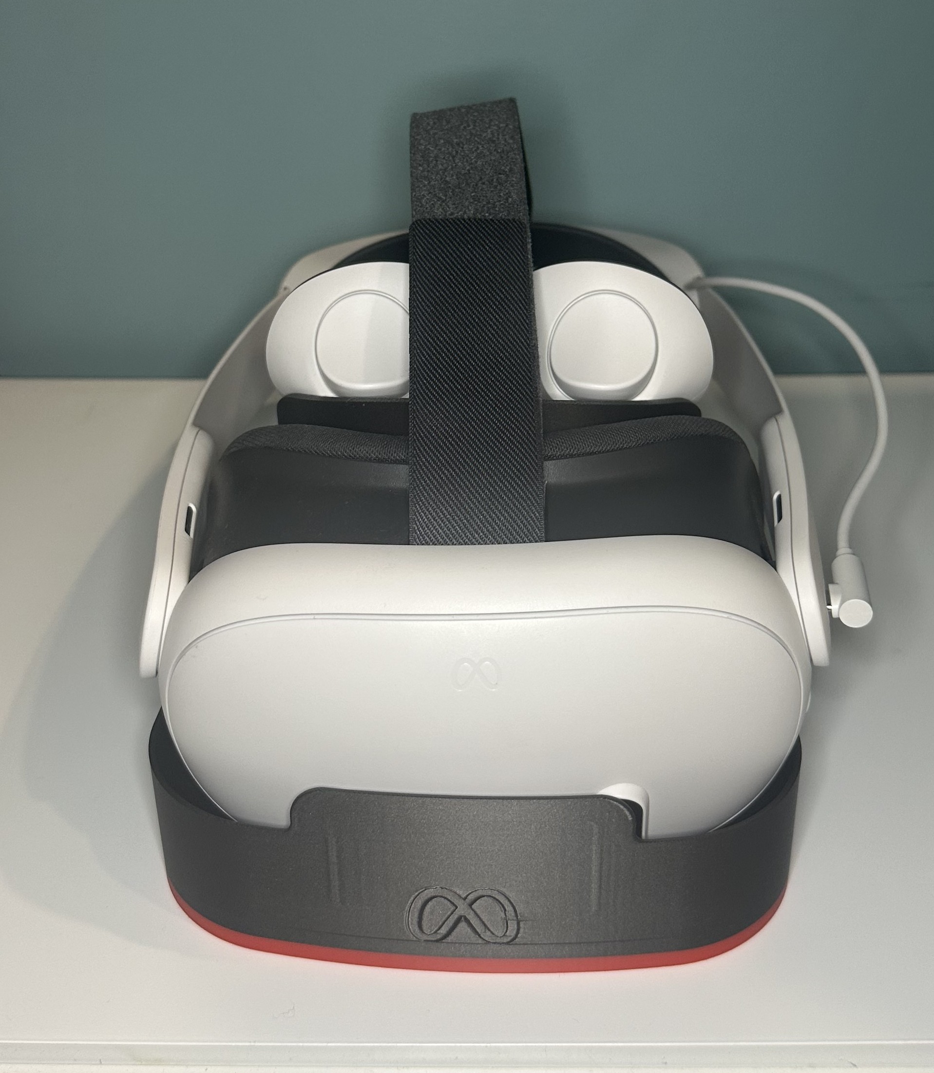 Miniatura 1 do modelo 3D Quest 3 Stand (with Privacy, Padding)