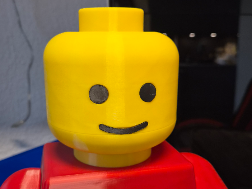 Brick Megafigure head 10:1