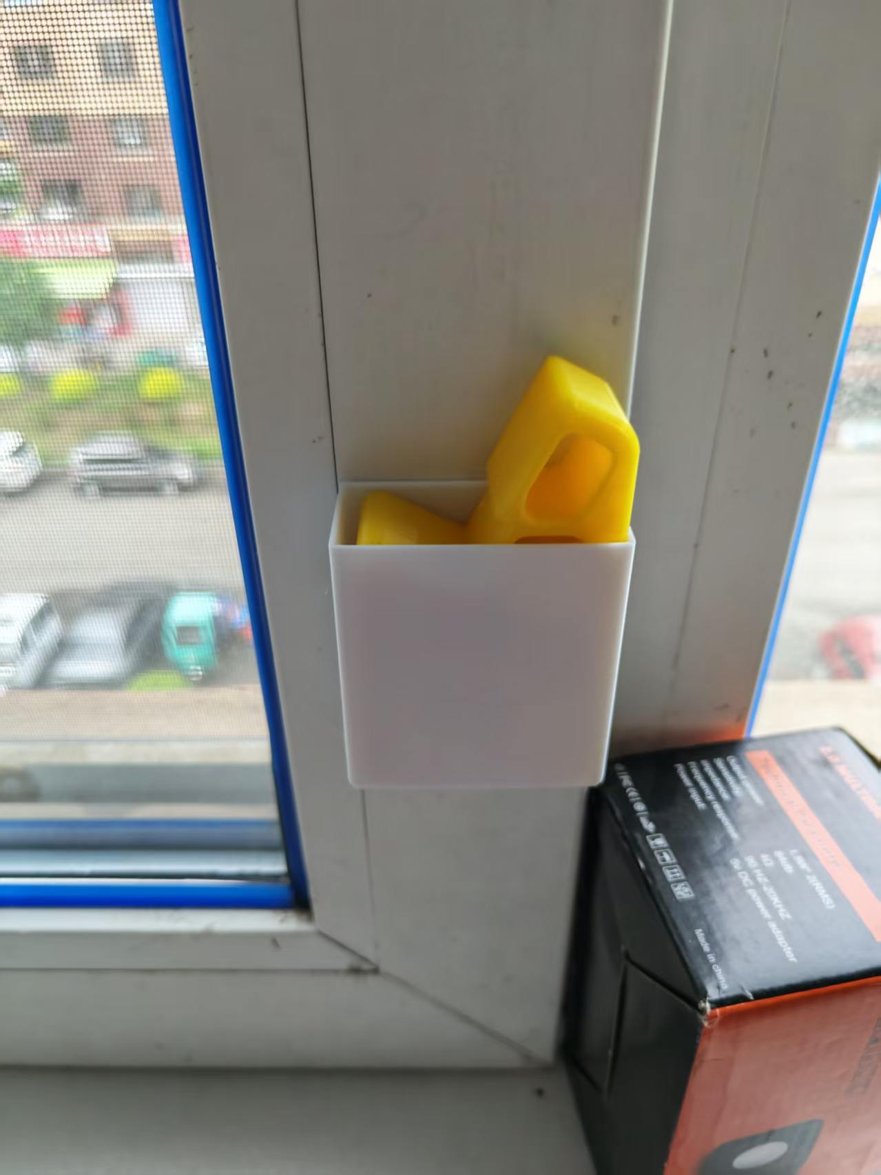 Miniatura 2 do modelo 3D 窗户开窗防关支架存放盒